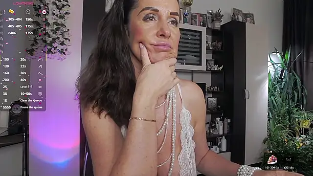 SheilaRyan online show from February 2026 06:26:01 AM