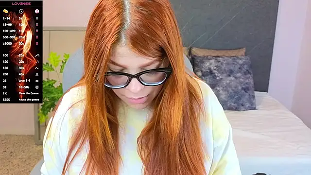 lucie nicolls online show from January 2025 01:11:01 AM