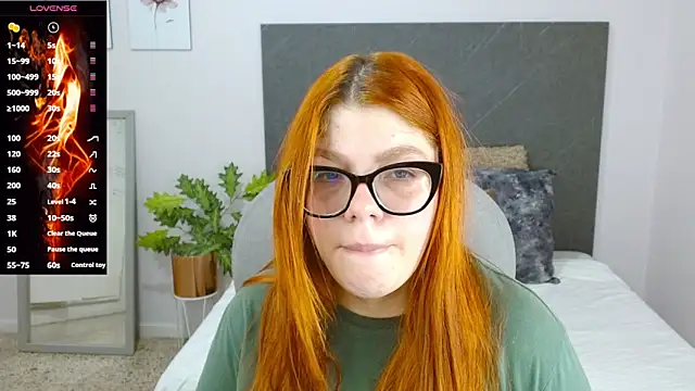 lucie nicolls online show from January 2025 07:48:02 PM