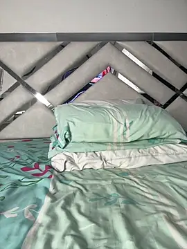 Snapshot of maybelline69 chatting on November 2025 09:58:02 PM maybelline69 online show from November 2025 09:58:02 PM