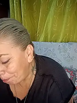 Snapshot of DirtyBIianca chatting on March 2025 09:24:01 PM DirtyBIianca online show from March 2025 09:24:01 PM