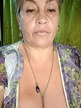 Snapshot of DirtyBIianca chatting on October 2025 03:32:01 PM DirtyBIianca online show from October 2025 03:32:01 PM