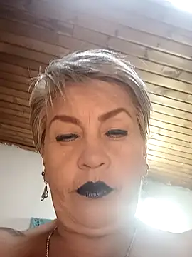 Snapshot of DirtyBIianca chatting on October 2025 11:02:01 PM DirtyBIianca online show from October 2025 11:02:01 PM