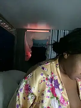 Snapshot of juicesowet chatting on January 2025 09:32:01 PM juicesowet online show from January 2025 09:32:01 PM