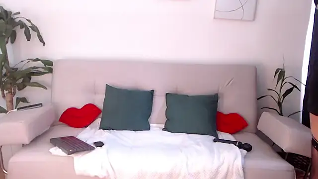 NicollColeman online show from November 2025 03:12:02 PM