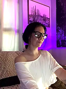 SidneyRaee online show from September 2025 04:51:02 PM