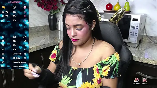 lakshmiraniii online show from February 2025 10:37:02 AM