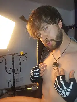 just maxii online show from October 2025 11:40:02 PM