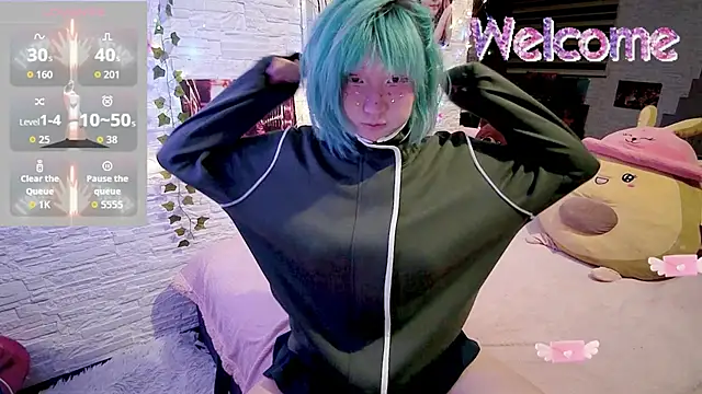 Akemilun online show from October 2025 08:37:02 PM