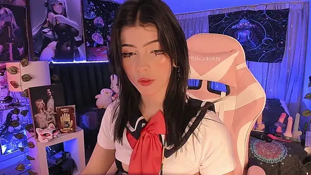 LanaKyutt online show from March 2025 04:56:01 AM