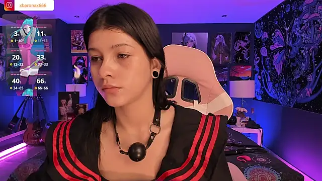 LanaKyutt online show from October 2025 01:31:02 PM