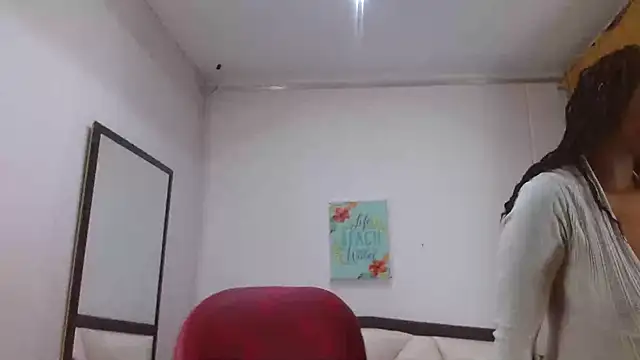 Snapshot of Sara_Marks chatting on October 2025 12:03:01 PM Sara Marks online show from October 2025 12:03:01 PM