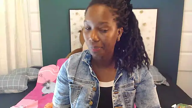 Snapshot of Sara_Marks chatting on October 2025 11:31:02 AM Sara Marks online show from October 2025 11:31:02 AM