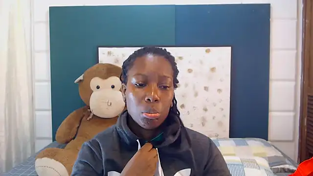 Snapshot of Sara_Marks chatting on October 2025 11:44:01 AM Sara Marks online show from October 2025 11:44:01 AM