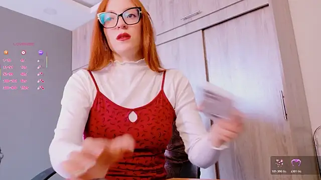 Snapshot of karen_brave chatting on March 2026 06:14:02 PM karen brave online show from March 2026 06:14:02 PM