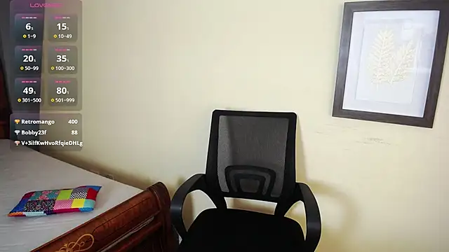 Snapshot of _Sarahh_0 chatting on March 2025 08:51:02 PM  Sarahh 0 online show from March 2025 08:51:02 PM