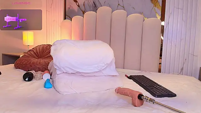 carolriveraa  online show from January 2025 11:03:02 PM