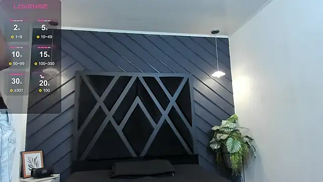 Apolo Bianco  online show from September 2025 11:26:01 PM