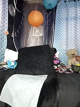 Snapshot of Horny_kaylee chatting on December 2025 06:23:01 PM Horny kaylee online show from December 2025 06:23:01 PM