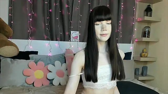 Snapshot of Juicy_MilkX chatting on December 2024 08:47:01 AM Juicy MilkX online show from December 2024 08:47:01 AM