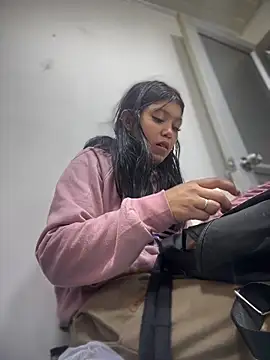 emily rosse04 online show from September 2025 12:49:02 PM