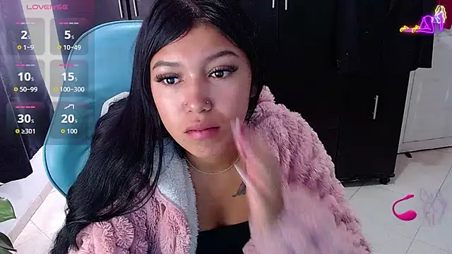 Snapshot of emily_rosse04 chatting on May 2026 03:09:02 PM emily rosse04 online show from May 2026 03:09:02 PM