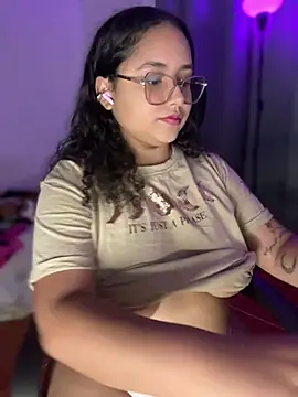 Snapshot of CurlyGirl_1 chatting on March 2026 12:51:01 AM CurlyGirl 1 online show from March 2026 12:51:01 AM