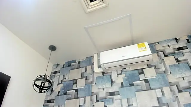 angel dthroatt online show from February 2026 12:09:01 PM