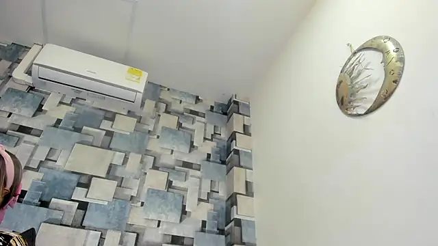 angel dthroatt online show from March 2026 12:08:01 PM