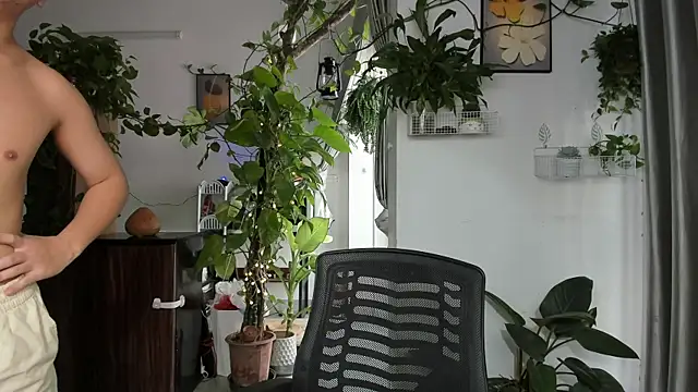 Oliver Nl online show from December 2025 04:19:01 AM