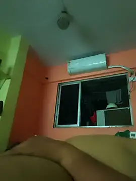 Snapshot of Sand-1 chatting on March 2026 05:05:02 PM Sand-1 online show from March 2026 05:05:02 PM