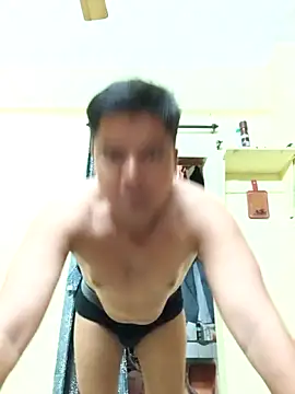 Snapshot of Sand-1 chatting on April 2026 02:18:02 PM Sand-1 online show from April 2026 02:18:02 PM