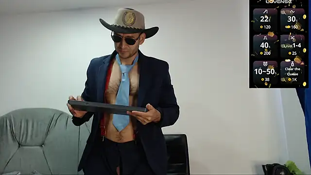 sexy-boy071 online show from February 2025 08:26:01 PM