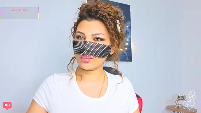 Snapshot of Turkish_Latina chatting on March 2026 10:32:01 PM Turkish Latina online show from March 2026 10:32:01 PM