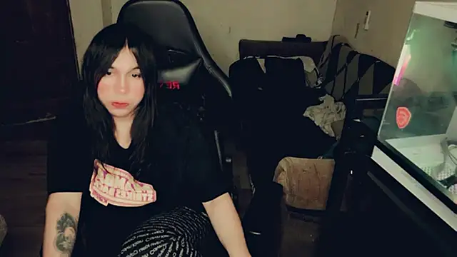 evelyntvsexy online show from July 2026 07:44:01 AM