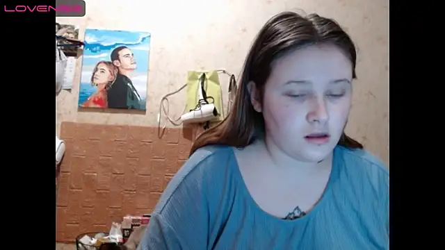 Snapshot of Light_Luna chatting on December 2024 11:38:01 AM Light Luna online show from December 2024 11:38:01 AM