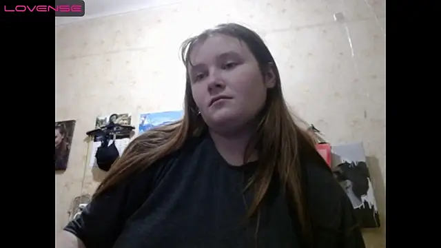 Snapshot of Light_Luna chatting on December 2024 10:48:01 AM Light Luna online show from December 2024 10:48:01 AM