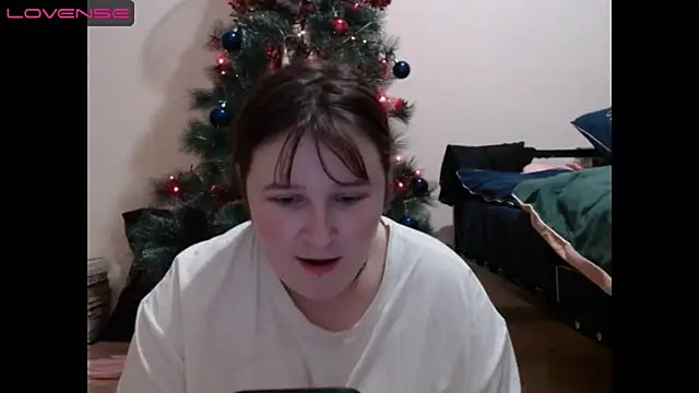 Snapshot of Light_Luna chatting on January 2025 04:02:02 PM Light Luna online show from January 2025 04:02:02 PM