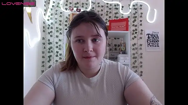 Snapshot of Light_Luna chatting on January 2025 06:24:01 AM Light Luna online show from January 2025 06:24:01 AM