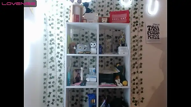 Snapshot of Light_Luna chatting on January 2025 12:58:01 PM Light Luna online show from January 2025 12:58:01 PM