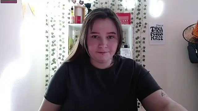 Snapshot of Light_Luna chatting on January 2025 10:08:01 AM Light Luna online show from January 2025 10:08:01 AM