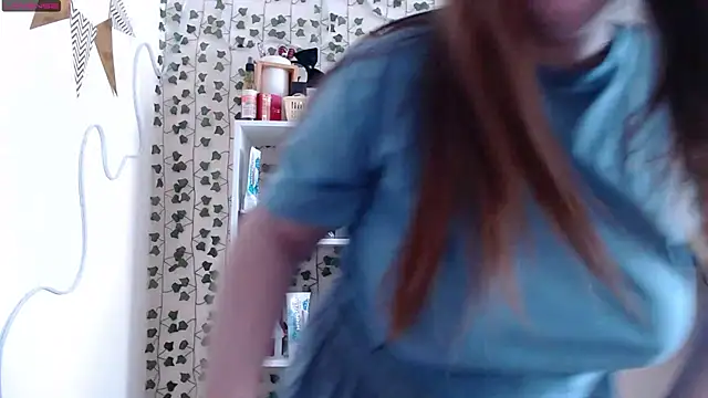 Snapshot of Light_Luna chatting on January 2025 07:18:01 AM Light Luna online show from January 2025 07:18:01 AM