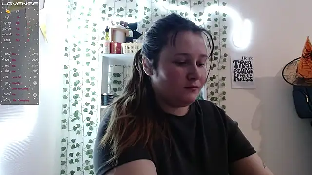 Snapshot of Light_Luna chatting on January 2025 11:13:02 AM Light Luna online show from January 2025 11:13:02 AM