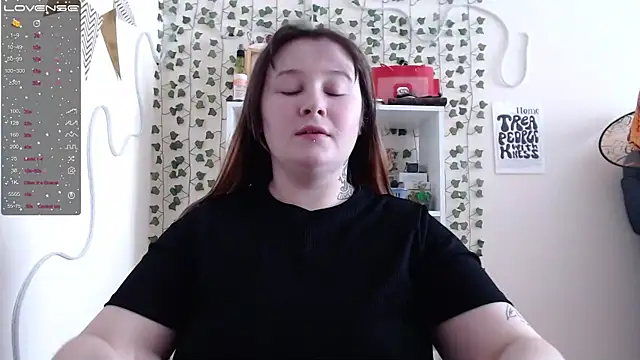 Snapshot of Light_Luna chatting on February 2025 05:53:02 AM Light Luna online show from February 2025 05:53:02 AM