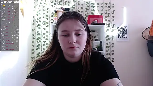 Snapshot of Light_Luna chatting on February 2025 08:39:02 AM Light Luna online show from February 2025 08:39:02 AM