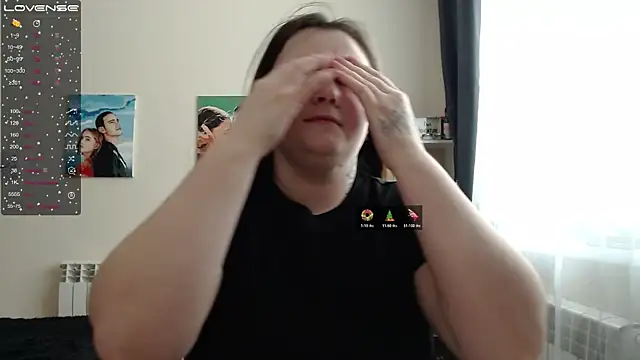 Snapshot of Light_Luna chatting on February 2025 10:24:02 AM Light Luna online show from February 2025 10:24:02 AM