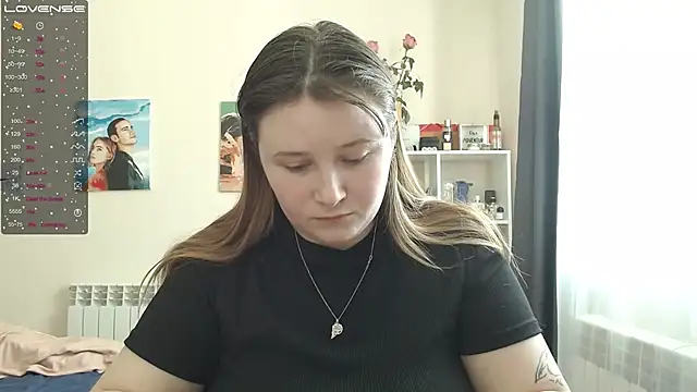 Snapshot of Light_Luna chatting on February 2025 07:23:01 AM Light Luna online show from February 2025 07:23:01 AM