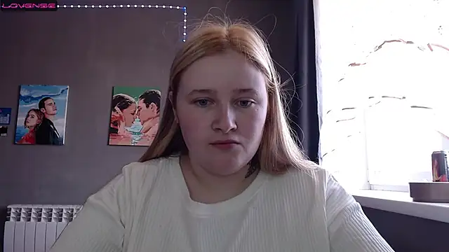 Snapshot of Light_Luna chatting on October 2025 05:30:02 AM Light Luna online show from October 2025 05:30:02 AM