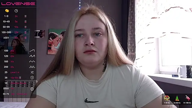 Snapshot of Light_Luna chatting on October 2025 07:14:01 AM Light Luna online show from October 2025 07:14:01 AM