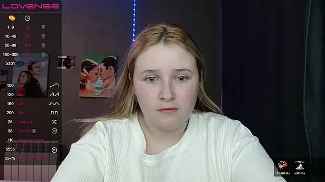 Snapshot of Light_Luna chatting on October 2025 03:02:01 PM Light Luna online show from October 2025 03:02:01 PM